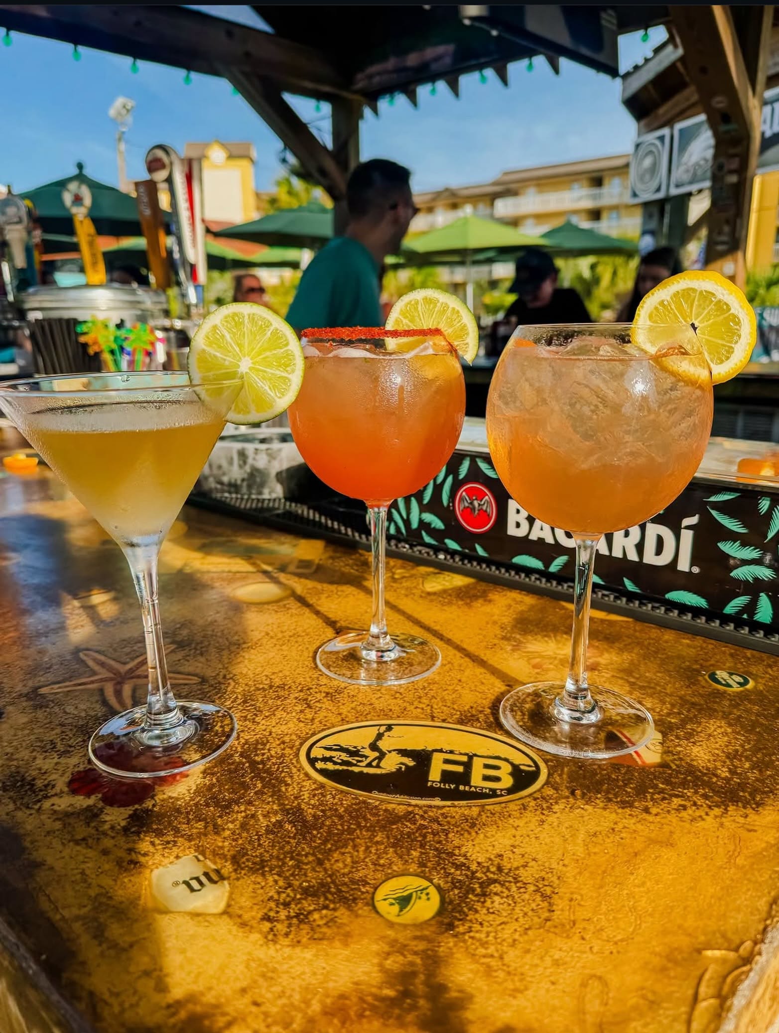 bars in folly beach sc